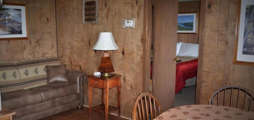 AJ's Lodge and Oven - photo 25