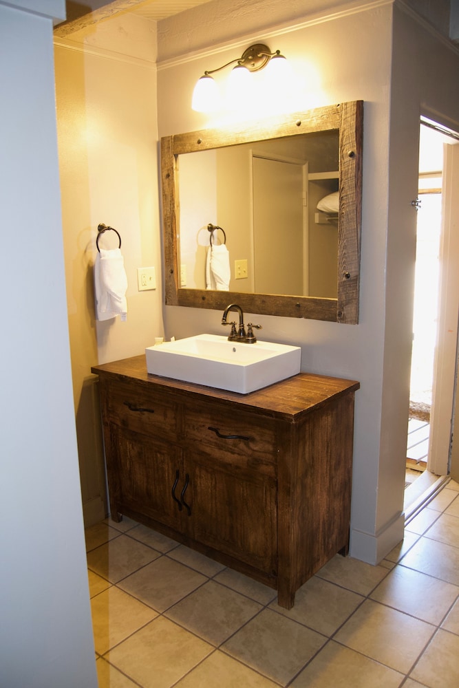 Pendaries Village Lodge - photo 10