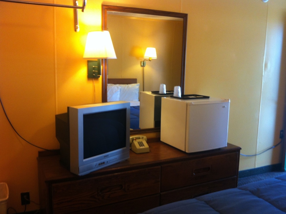 Green Crest Motel - photo 12