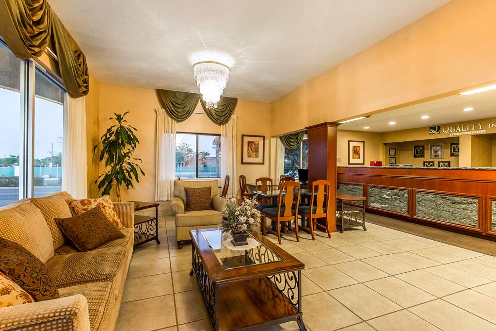 Quality Inn Near China Lake Naval Station - photo 9
