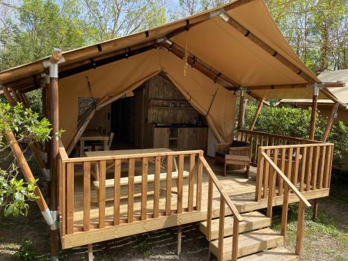 Lodges & Nature 49 - carbon neutral hotel in Avignon