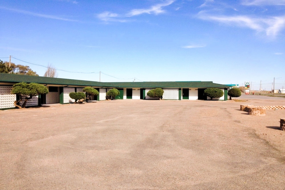 Hometown Inn By Oyo Lakin Ks - photo 15