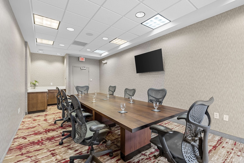 Hilton Garden Inn Syracuse - photo 50