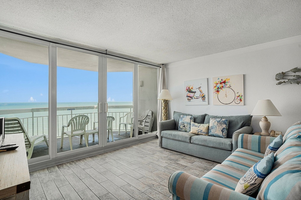 1402 Waters Edge Resort 2 Bedroom Condo by RedAwning - photo 8