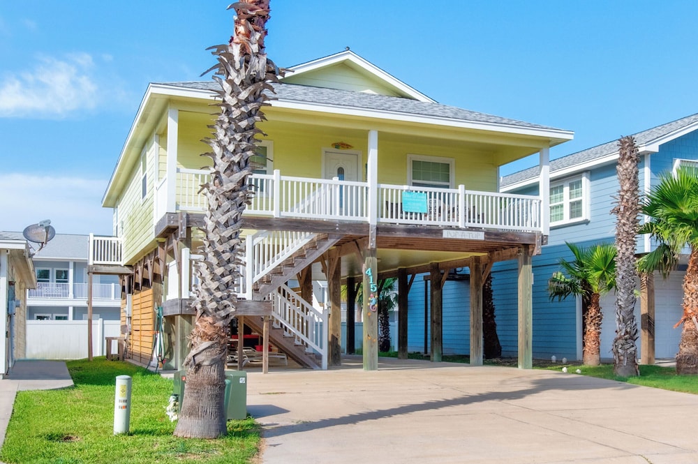 Pop A Top by Silver Sands Vacation Rentals — 4-Star Luxury Hotel in Port Aransas, United States