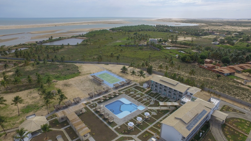Eco Privillege Hotel — 4-Star Luxury Hotel in Pacatuba, Brasil