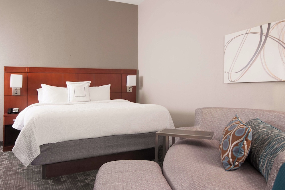 Courtyard Charleston Waterfront by Marriott - photo 25