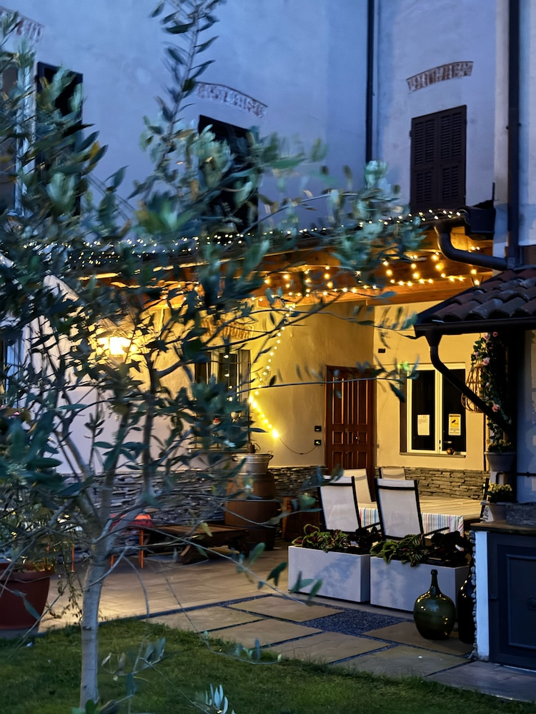 La Dimora Di B.Cairoli — 4-Star Luxury Hotel in Ovada, Italy