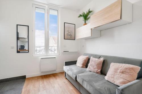 Petit Cocon Moderne Et Fonctionnel — hotel in Creteil