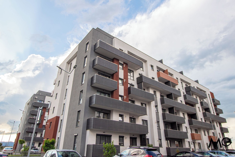 MoHost Lube — 4-Star Luxury Hotel in Brasov, Romania