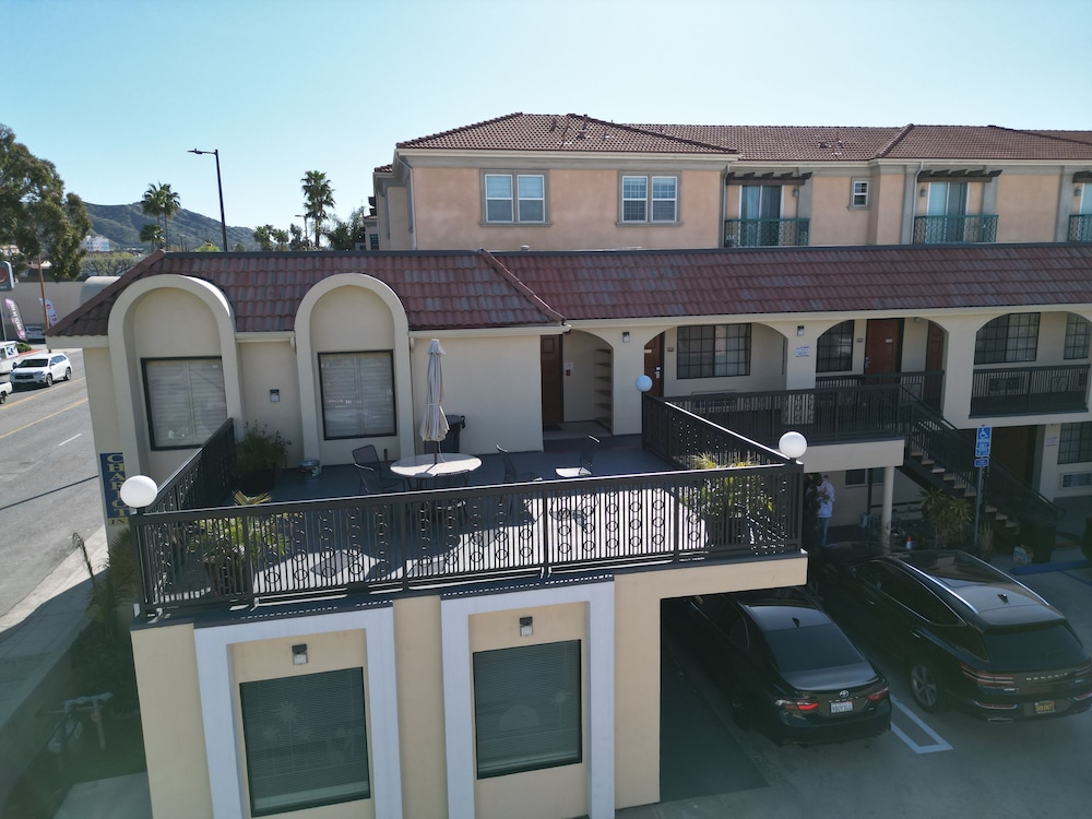 Chariot Inn Glendale Pasadena - photo 22