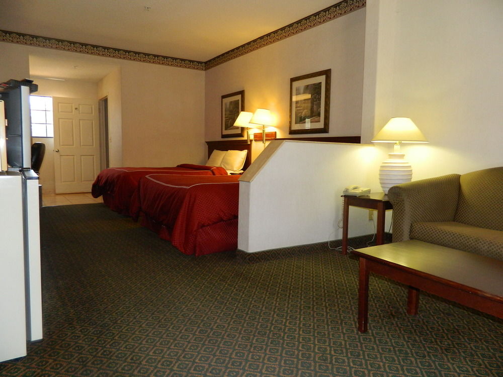 Capital Suites Hotel - photo 9