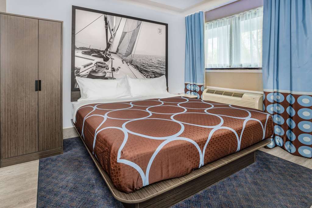Super 8 by Wyndham Lindenhurst - photo 16