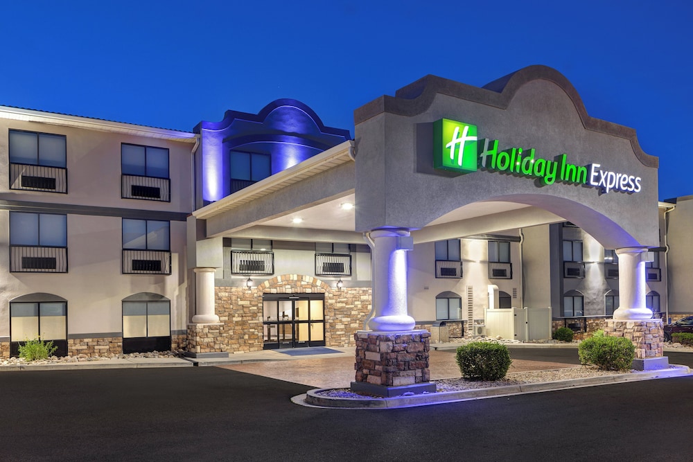 Holiday Inn Express & Suites Moab by IHG - photo 75
