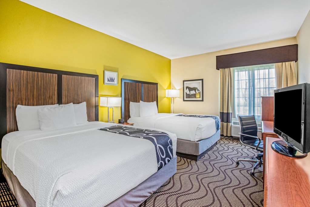 La Quinta Inn & Suites by Wyndham Corpus Christi Northwest - photo 25
