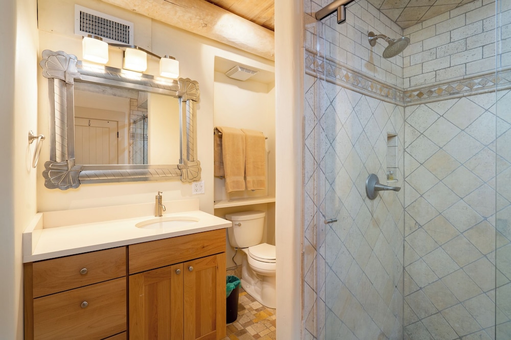 Las Brisas 24 by Kokopelli Property Management — 4-Star Luxury Hotel in Santa Fe, United States