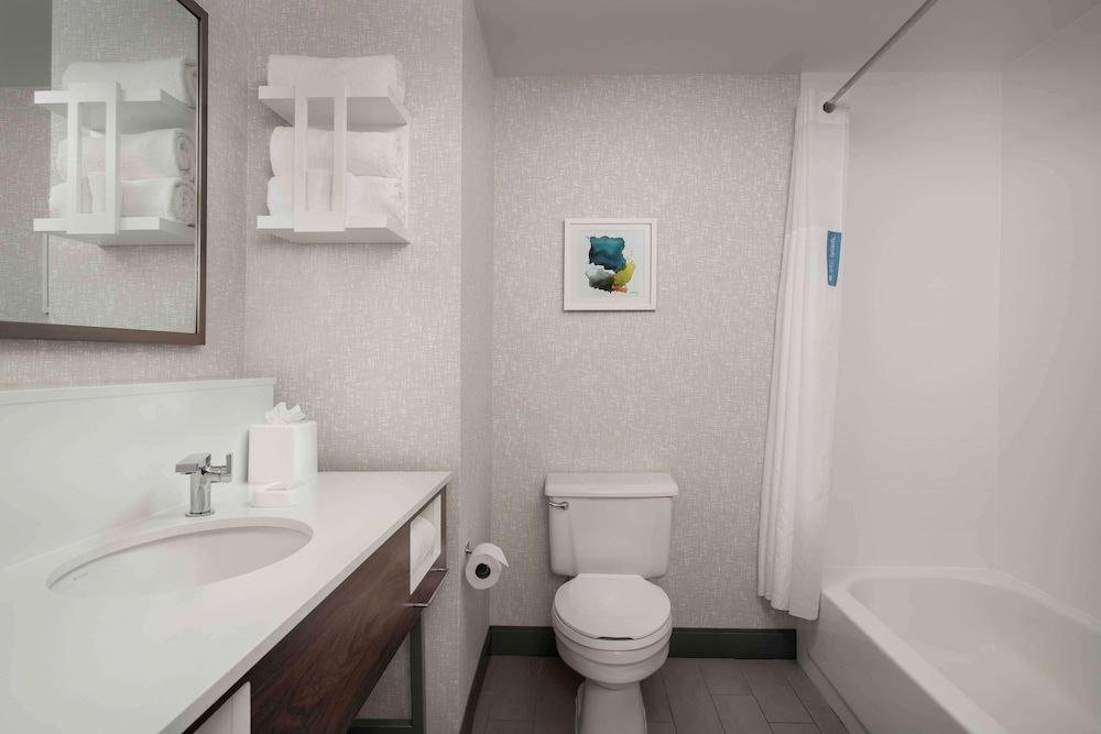 Hampton Inn Pittsburgh Monroeville - photo 12