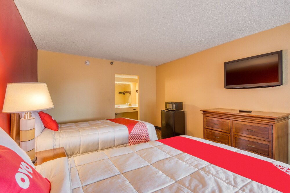OYO Hotel Jackson Fairgrounds I 55 - photo 20