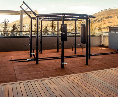 16 on Bree luxury studio apartment with city mountain sea views — 4-Star Luxury Hotel in Cape Town, South Africa