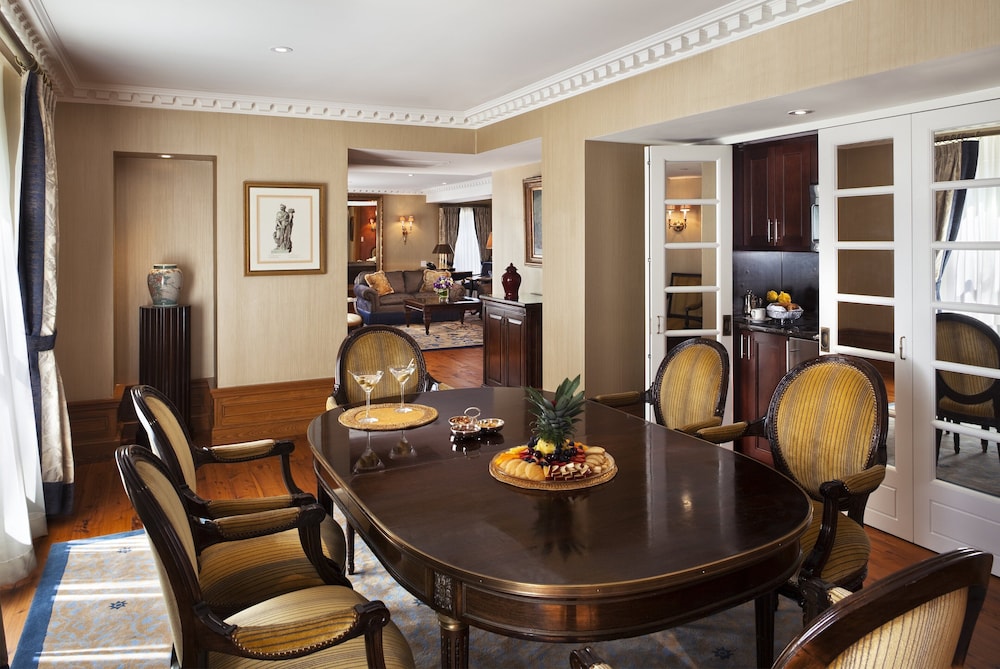 Hotel Plaza Athenee - photo 39