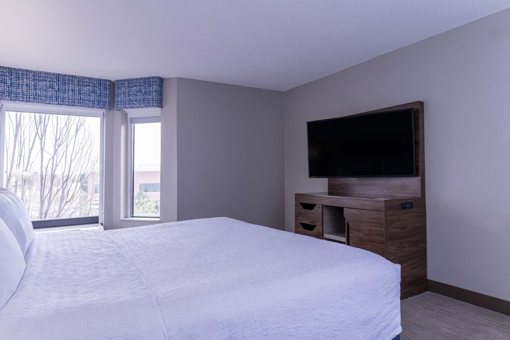 Hampton Inn & Suites St. Louis Chesterfield - photo 24