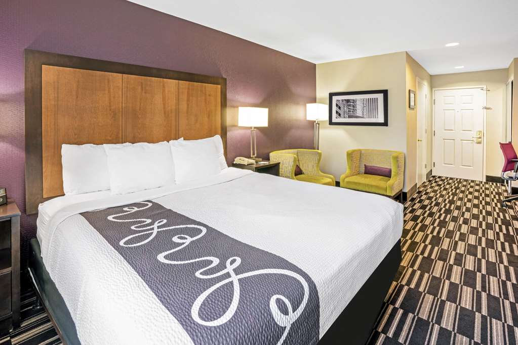 La Quinta Inn Suites Houston North Spring - photo 29