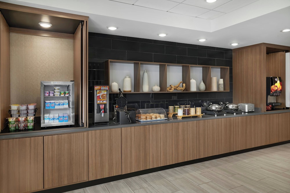 SpringHill Suites by Marriott Lansing - photo 29