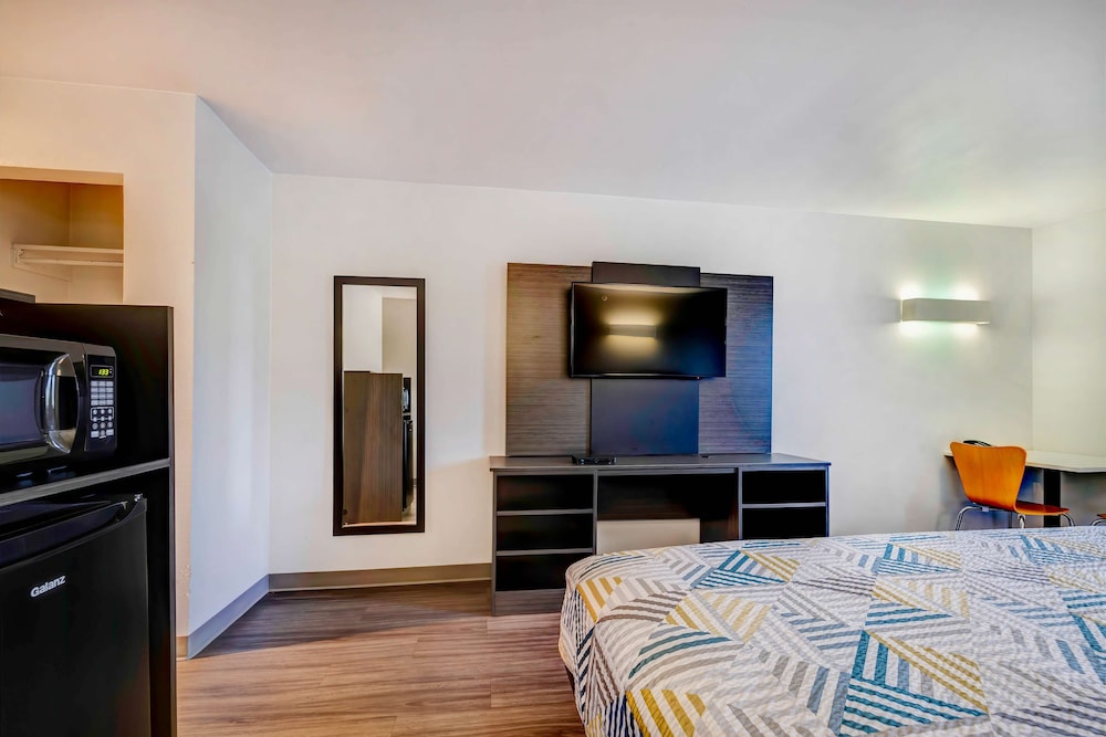 Motel 6 Mesquite TX Balch Springs - photo 8