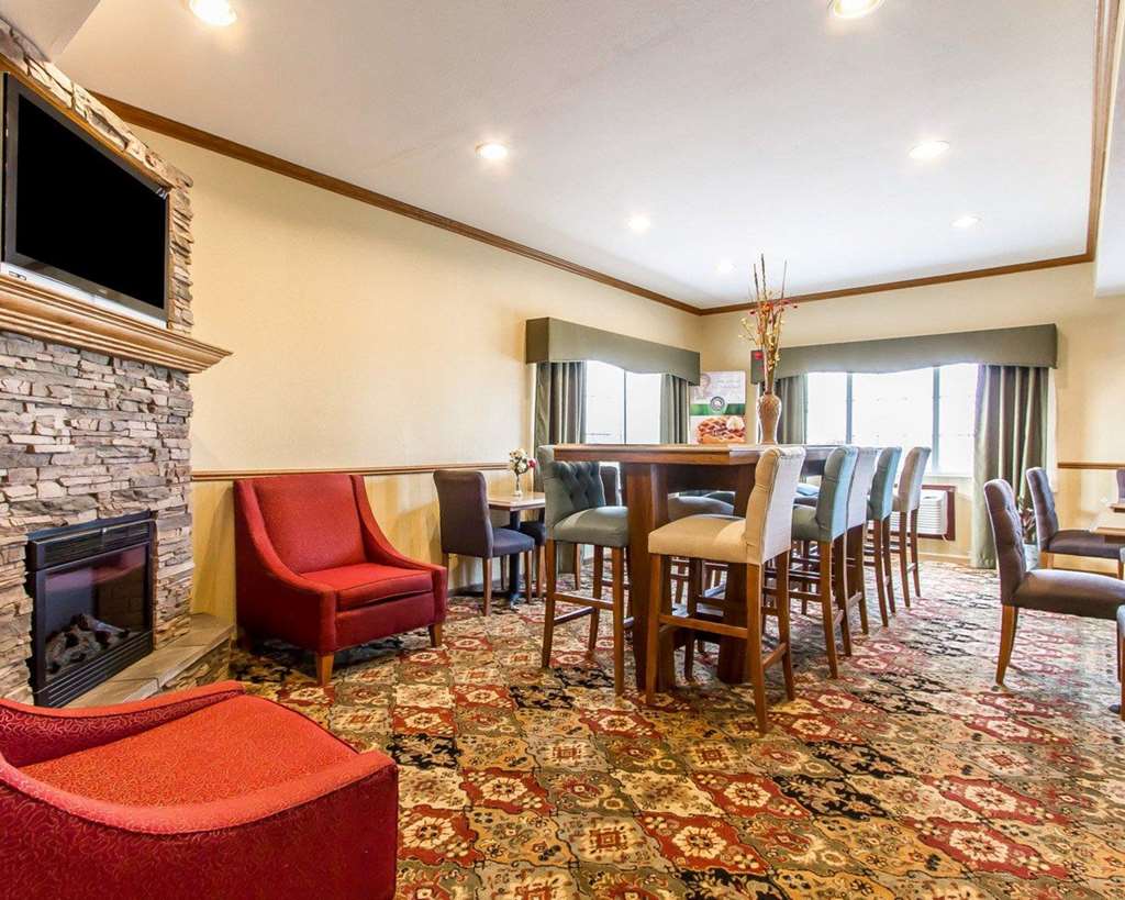Quality Inn Pontiac - photo 51