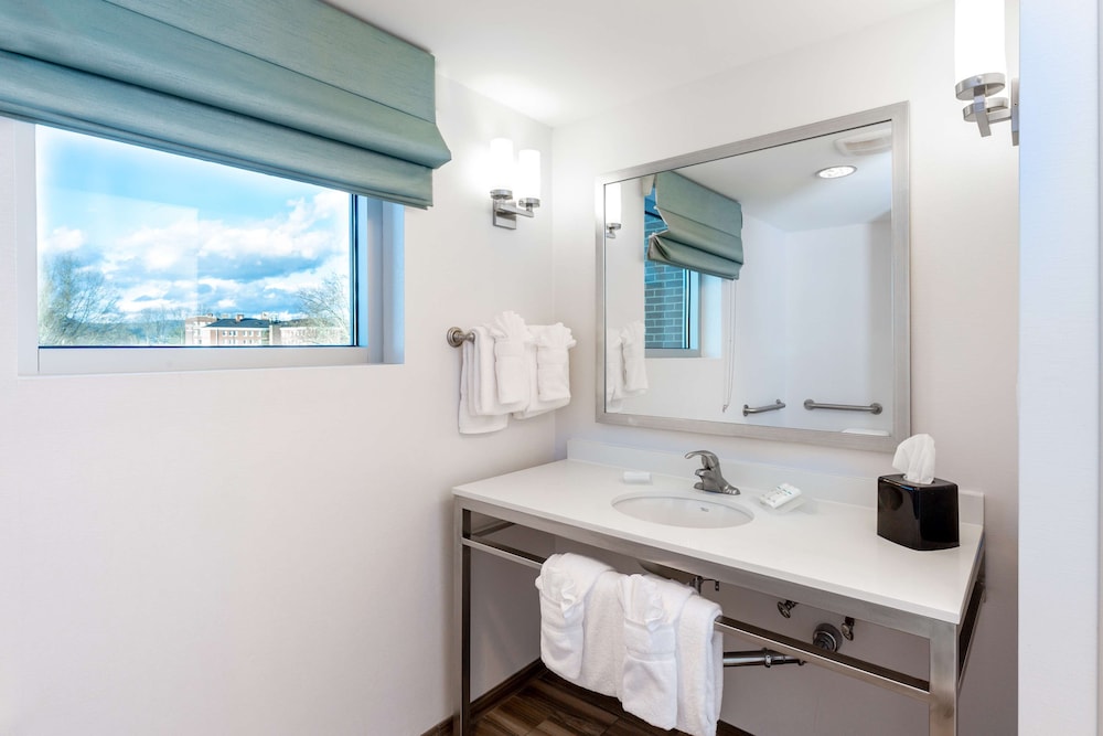 Hilton Garden Inn Asheville Downtown - photo 34