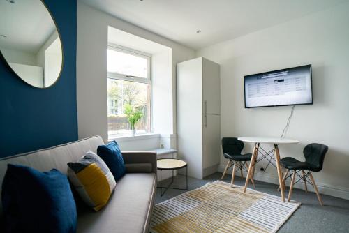 Meadow Apartment 19151224 — Dumbarton