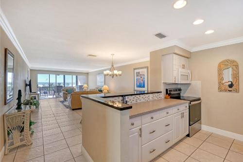Crescent Royale Condominiums 3E — 4-Star Luxury Hotel in Siesta Key, United States