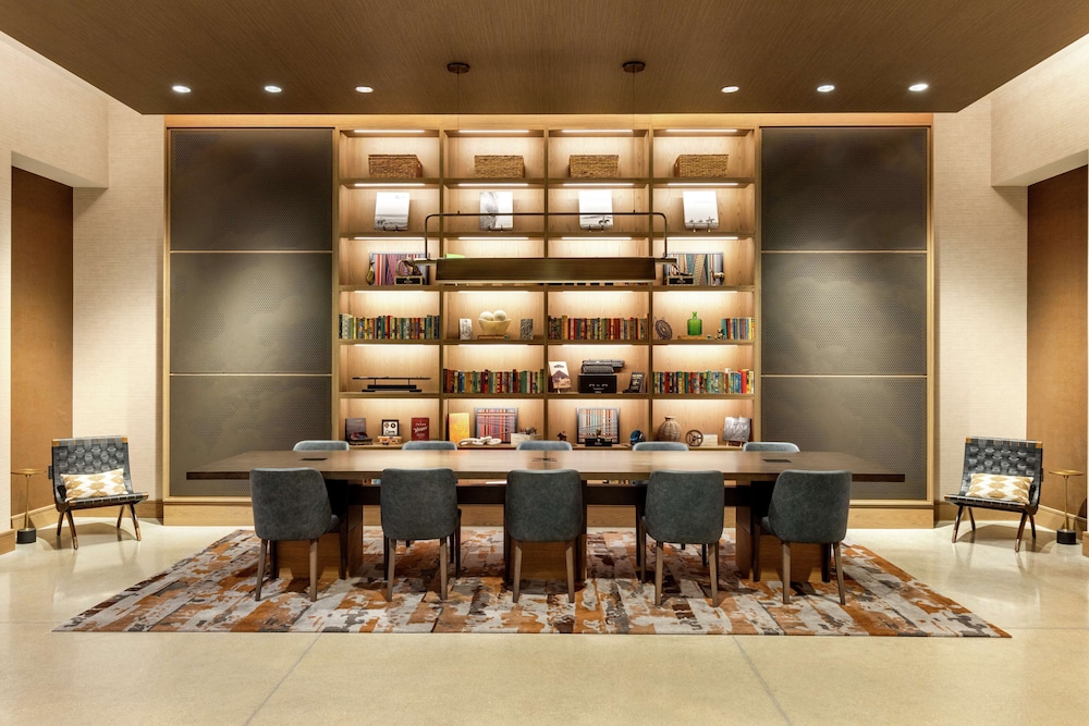 DoubleTree by Hilton Abilene Downtown Convention Center - photo 2