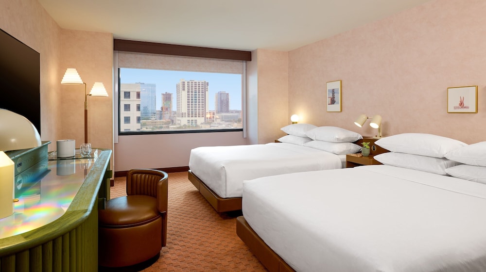 Downright Austin a Renaissance Hotel - photo 13