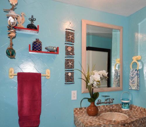 Kalani Hawaii Private Lodging - photo 86