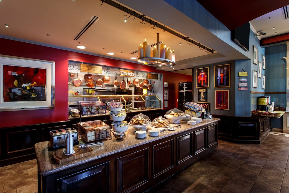 Hilton Garden Inn New York Staten Island - photo 40