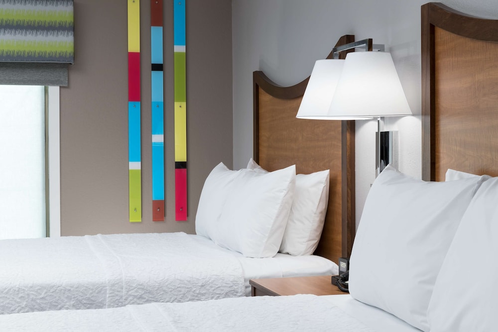 Hampton Inn & Suites Chicago North Shore Skokie - photo 16