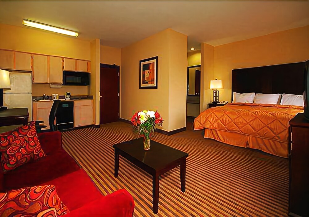 Candlewood Suites Houston NE Stafford by IHG - photo 8