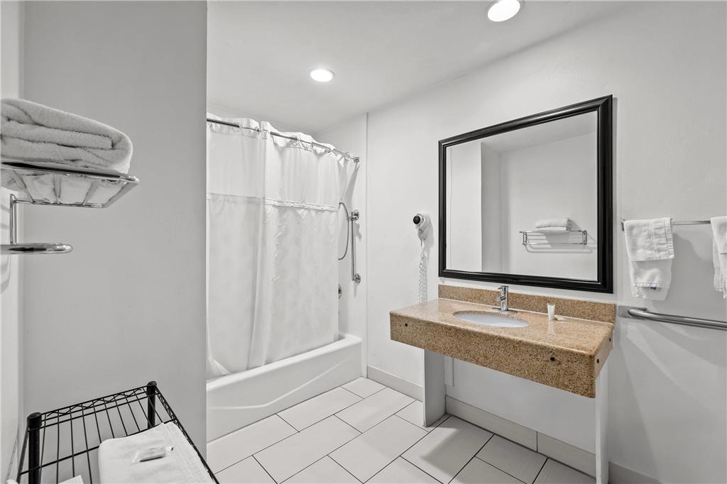 Days Inn by Wyndham Tucson Airport - photo 10
