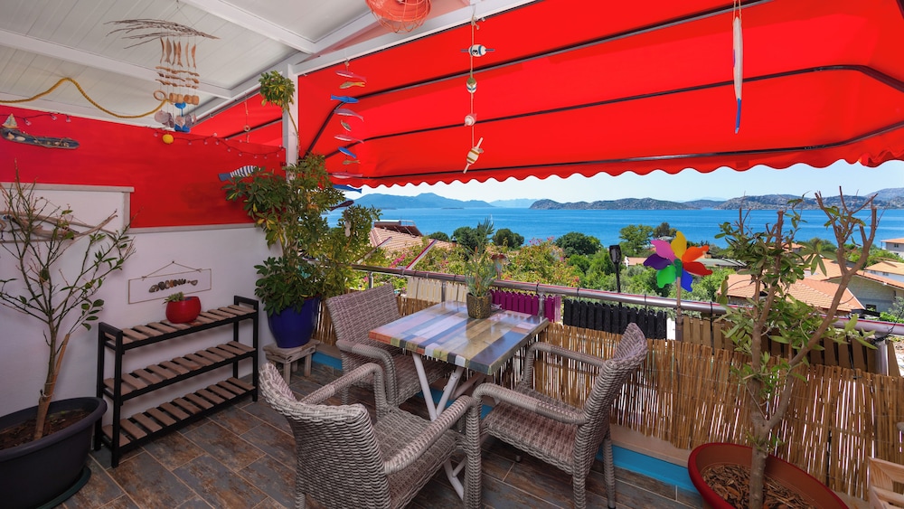 Derin Mavi Suit Butik Otel Adults Only — Marmaris