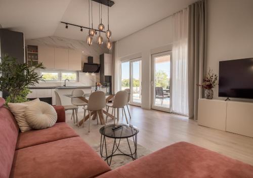 Villa Amore Vrsi — 4-Star Luxury Hotel in Vrsi, Croatia