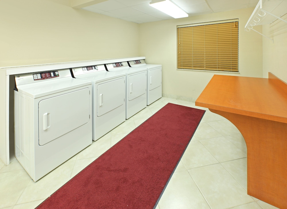 Candlewood Suites West Little Rock by IHG - photo 28