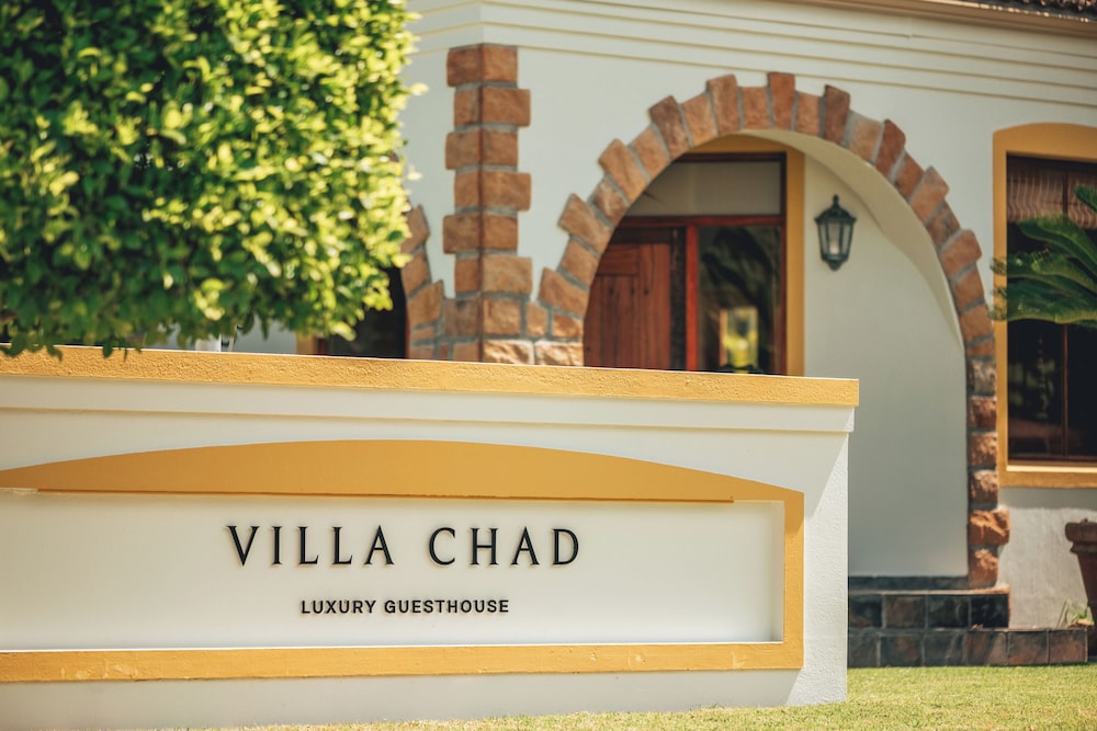 Villa Chad Luxury Guesthouse — 4-Star Luxury Hotel in Cape Town, South Africa