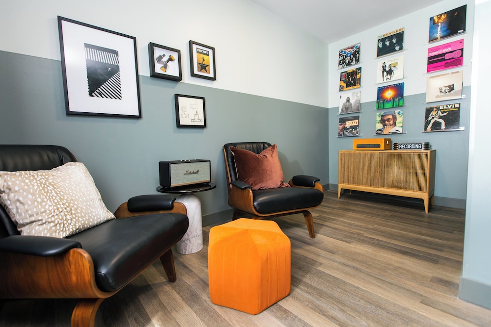 voco The Darwin Atlanta Midtown by IHG - photo 27