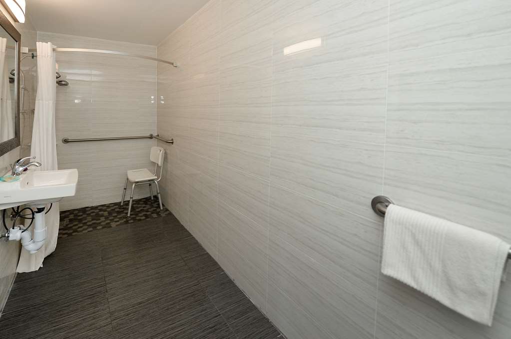 Americas Best Value Inn at Central Valley Woodbury - photo 28