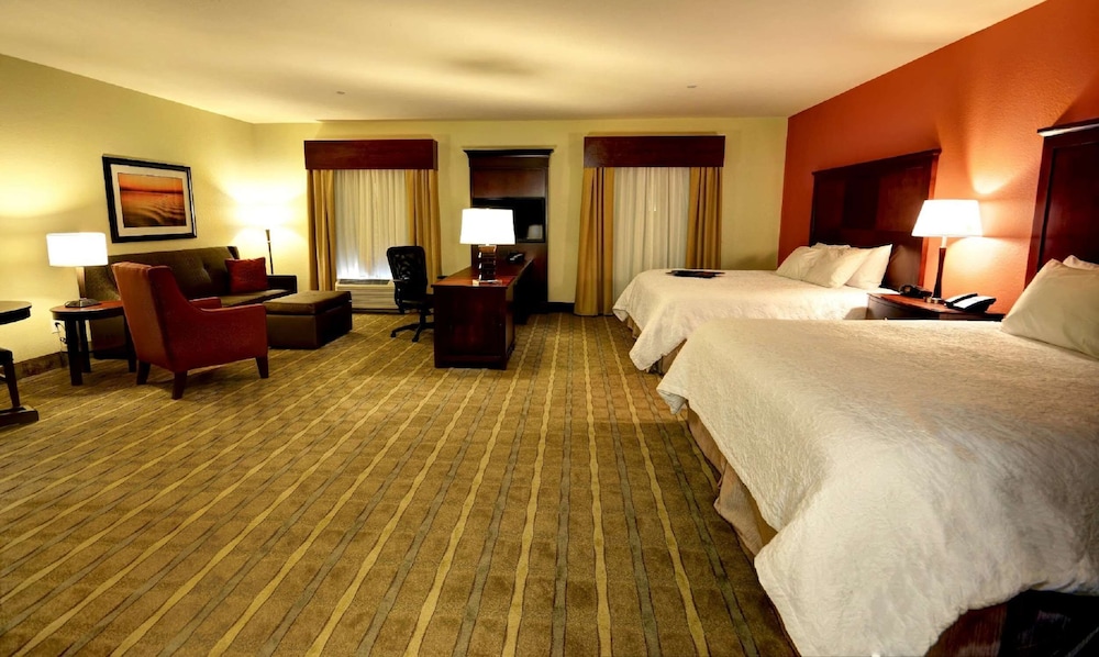 Hampton Inn & Suites Tifton - photo 7