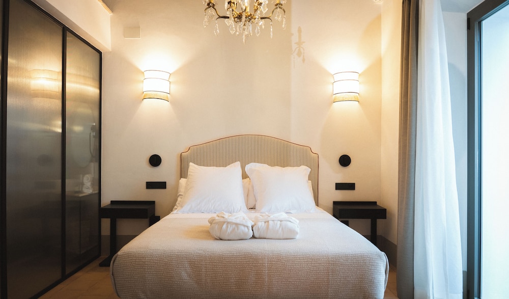 Hotel Boutique Casona Rebolledo — Zujar — photo 4