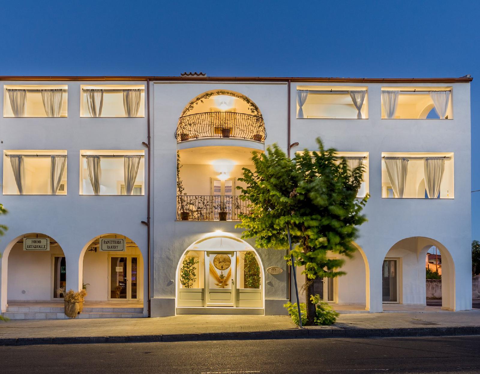 Mannois Lofts Apartments — 4-Star Luxury Hotel in Orosei, Italy