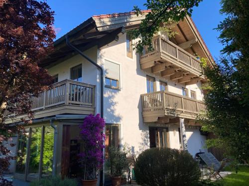 Ferienwohnung KampenWinkel — 4-Star Luxury Hotel in Aschau Im Chiemgau, Germany
