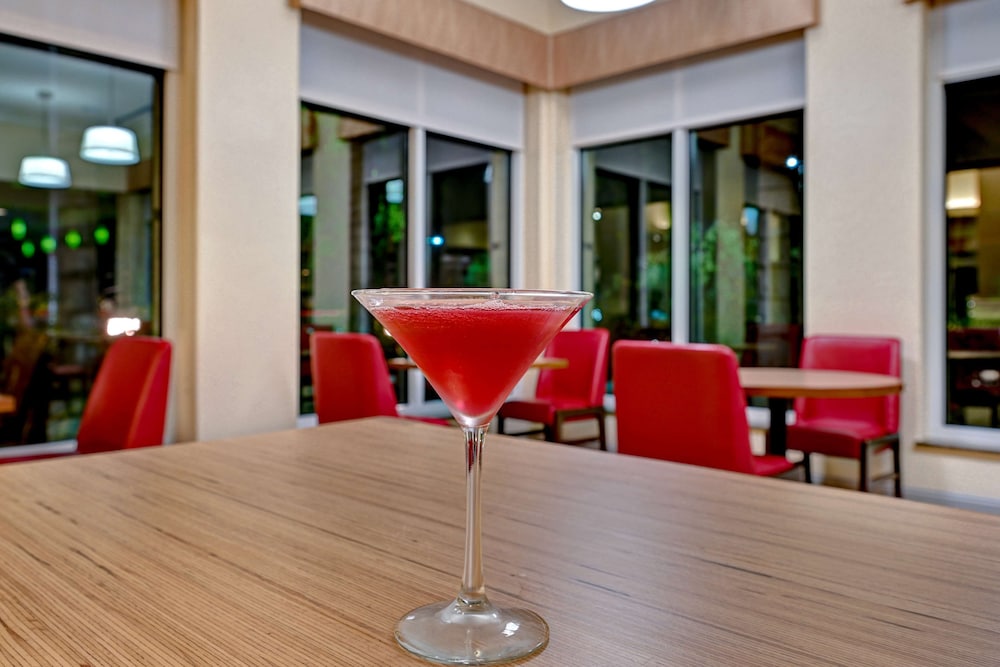 Hilton Garden Inn San Bernardino - photo 56